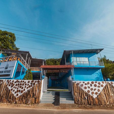 Bon Voyage Sea View Hostel Вагатор Екстер'єр фото