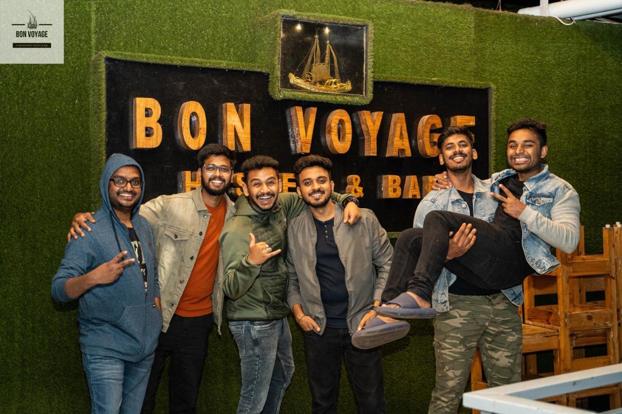 Bon Voyage Sea View Hostel Вагатор Екстер'єр фото