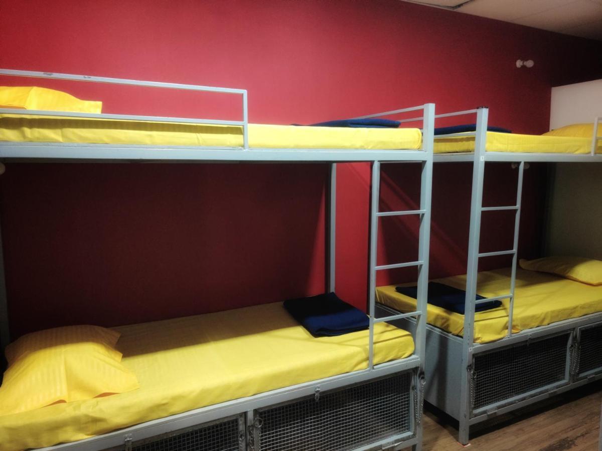 Bon Voyage Sea View Hostel Вагатор Екстер'єр фото